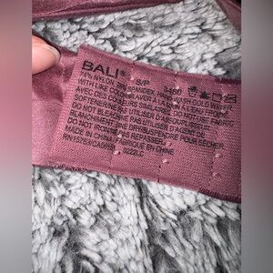 Bali Gray and Pink Knit Sweater